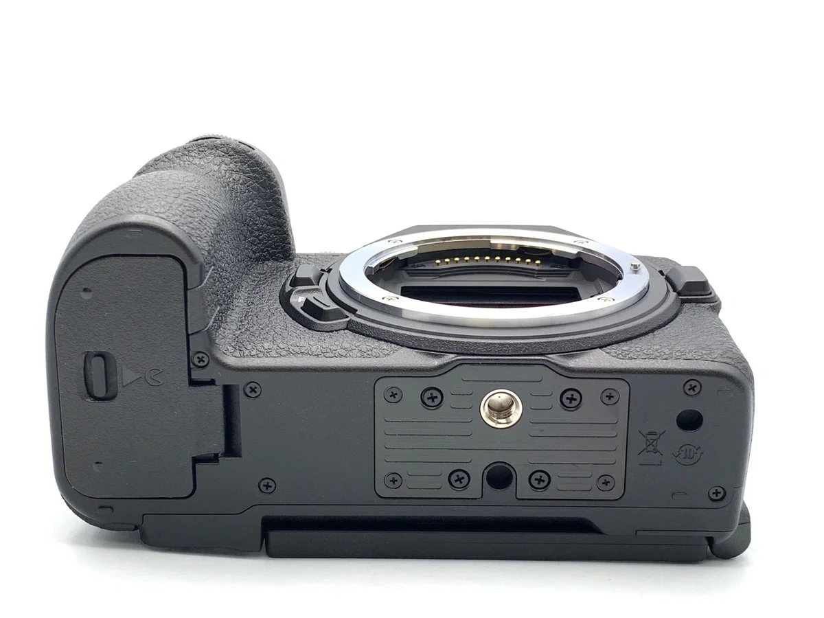 Nikon Z5II - Thumbnail 3