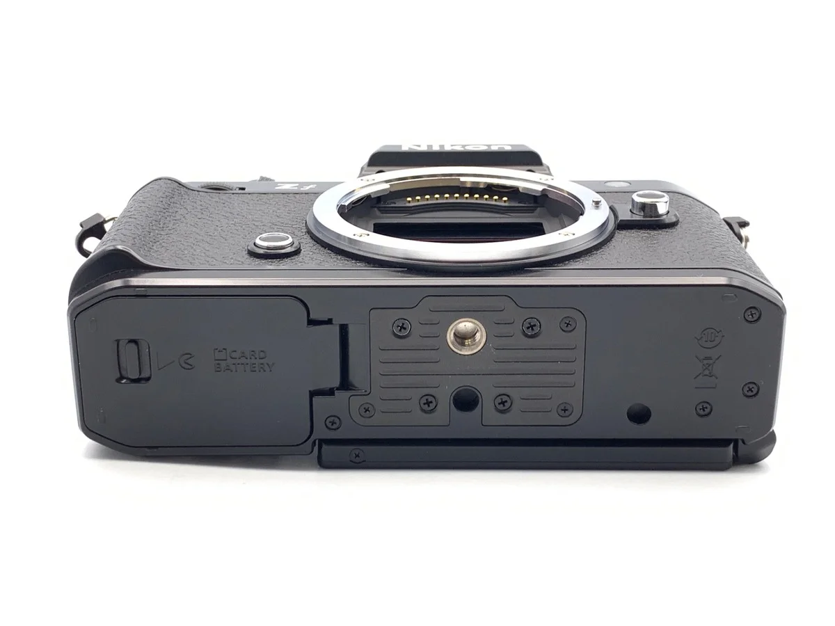 Nikon Zf - Thumbnail 3