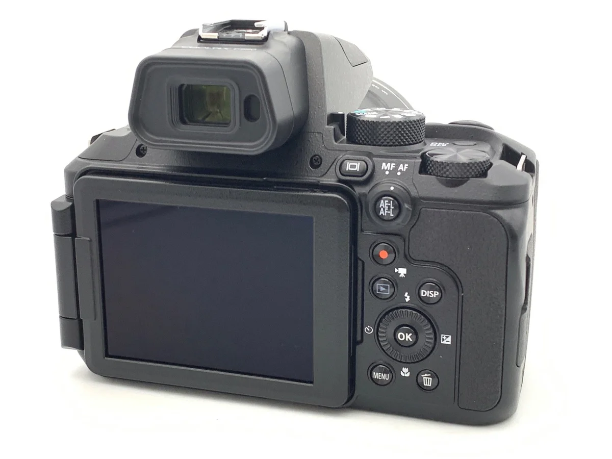 Nikon COOLPIX P950 - Thumbnail 2