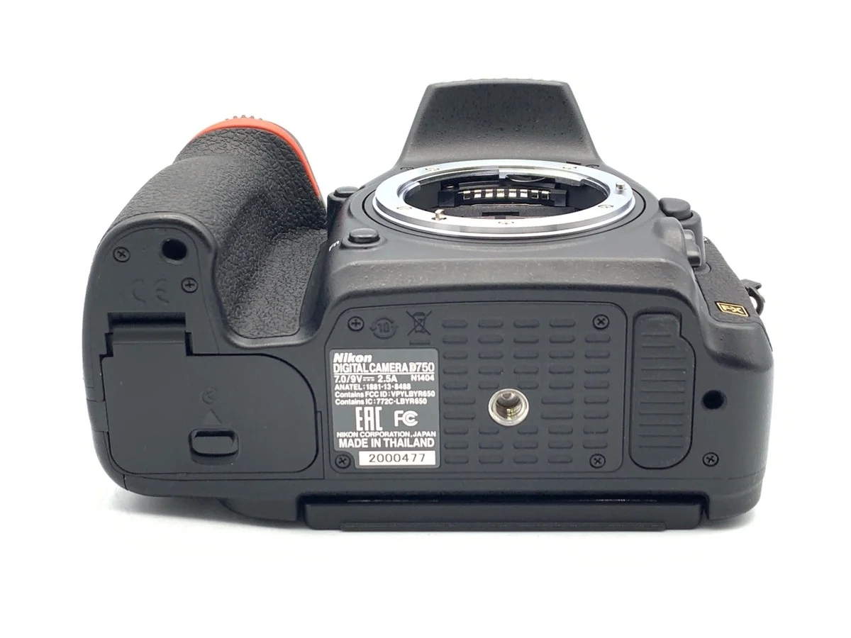 Nikon D750 - Thumbnail 3