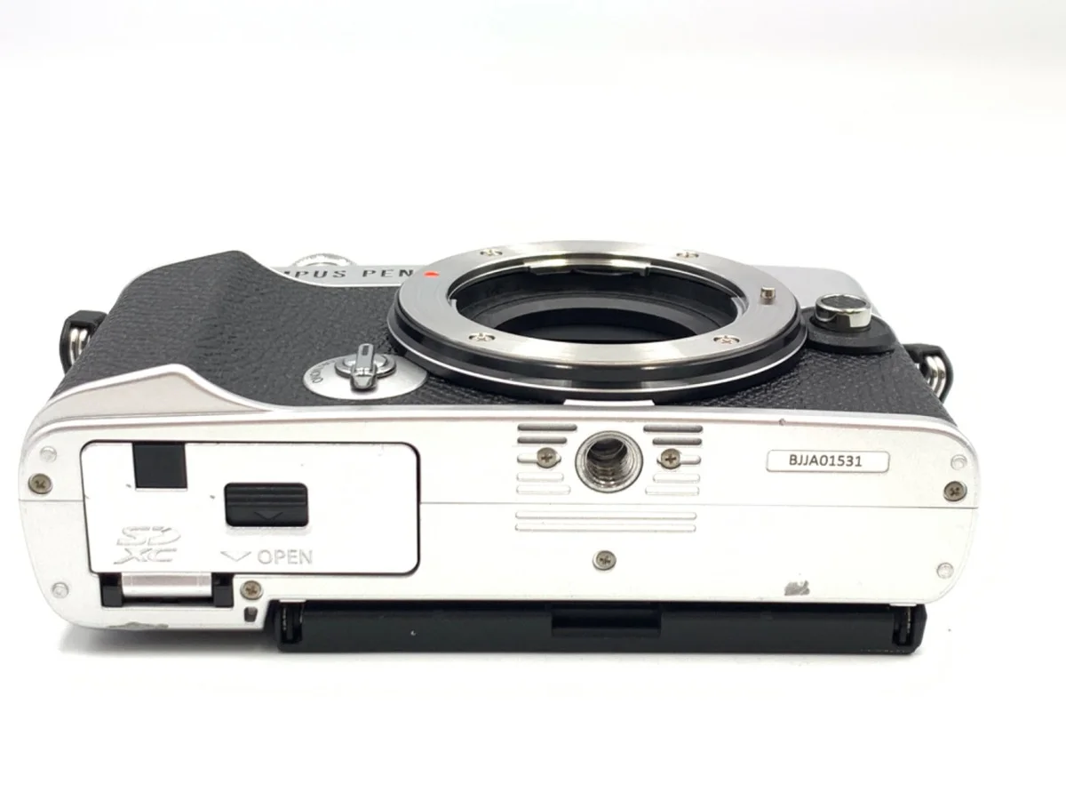 Olympus PEN E-P7 - Thumbnail 3