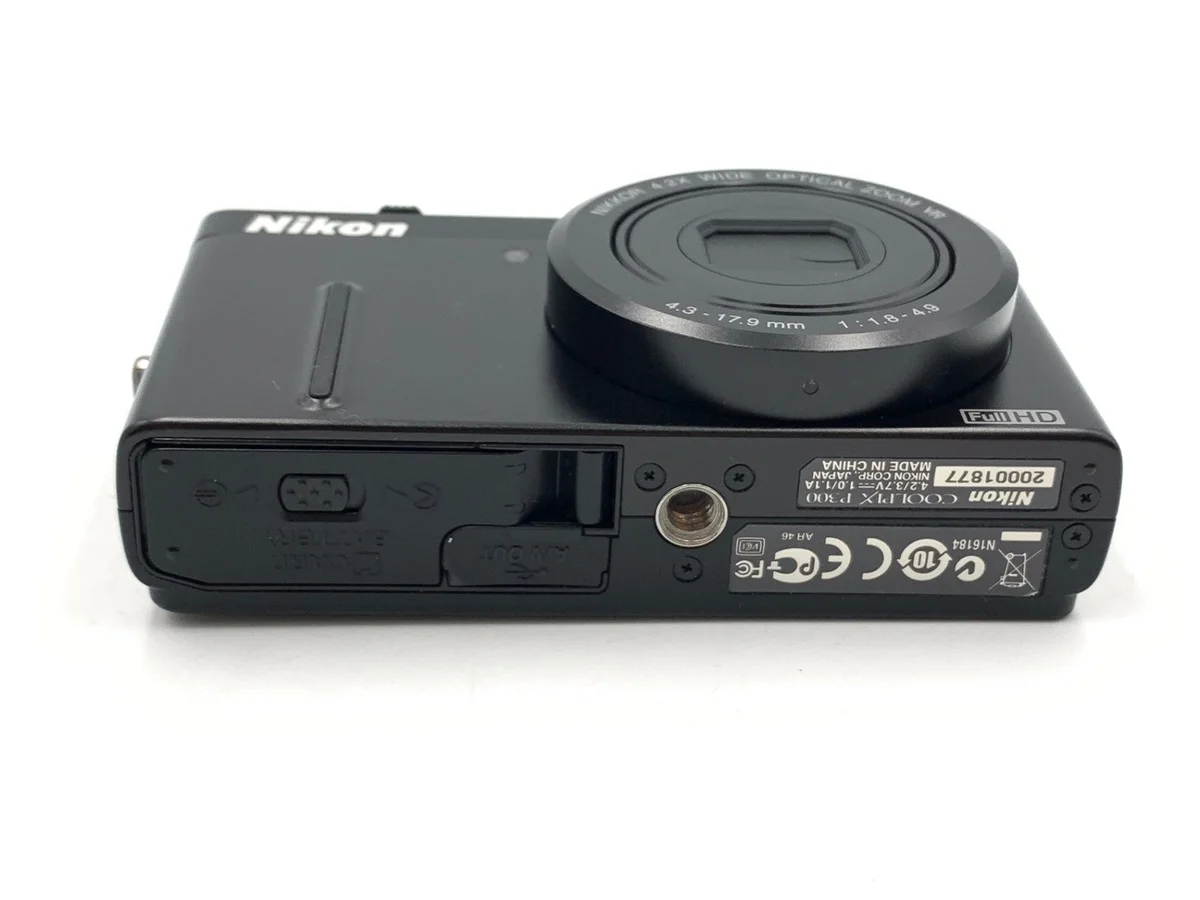 Nikon COOLPIX P300 - Thumbnail 3