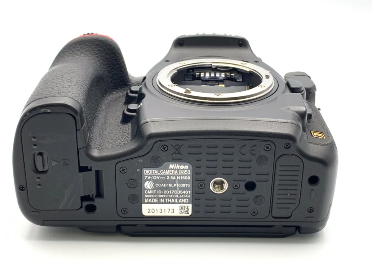 Nikon D850 - Thumbnail 3