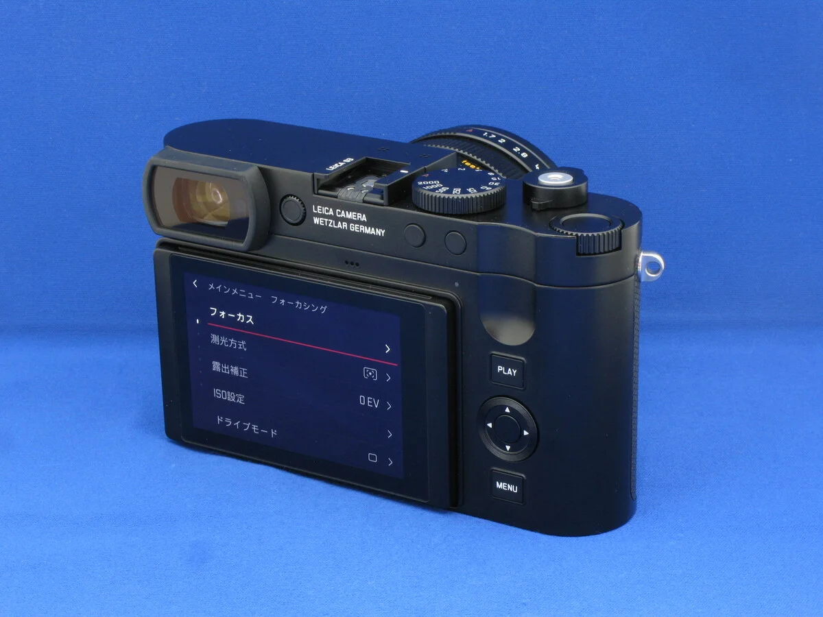 Leica Q3 - Thumbnail 2