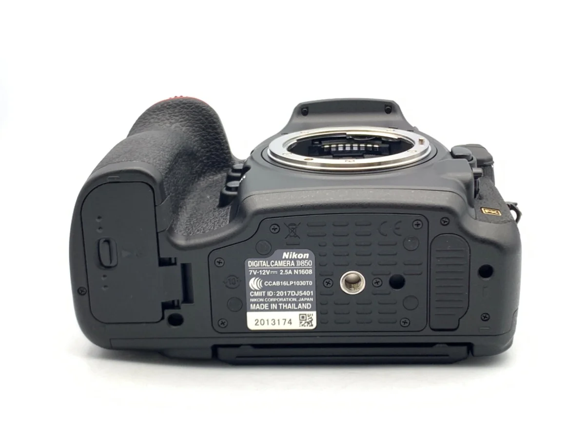 Nikon D850 - Thumbnail 3