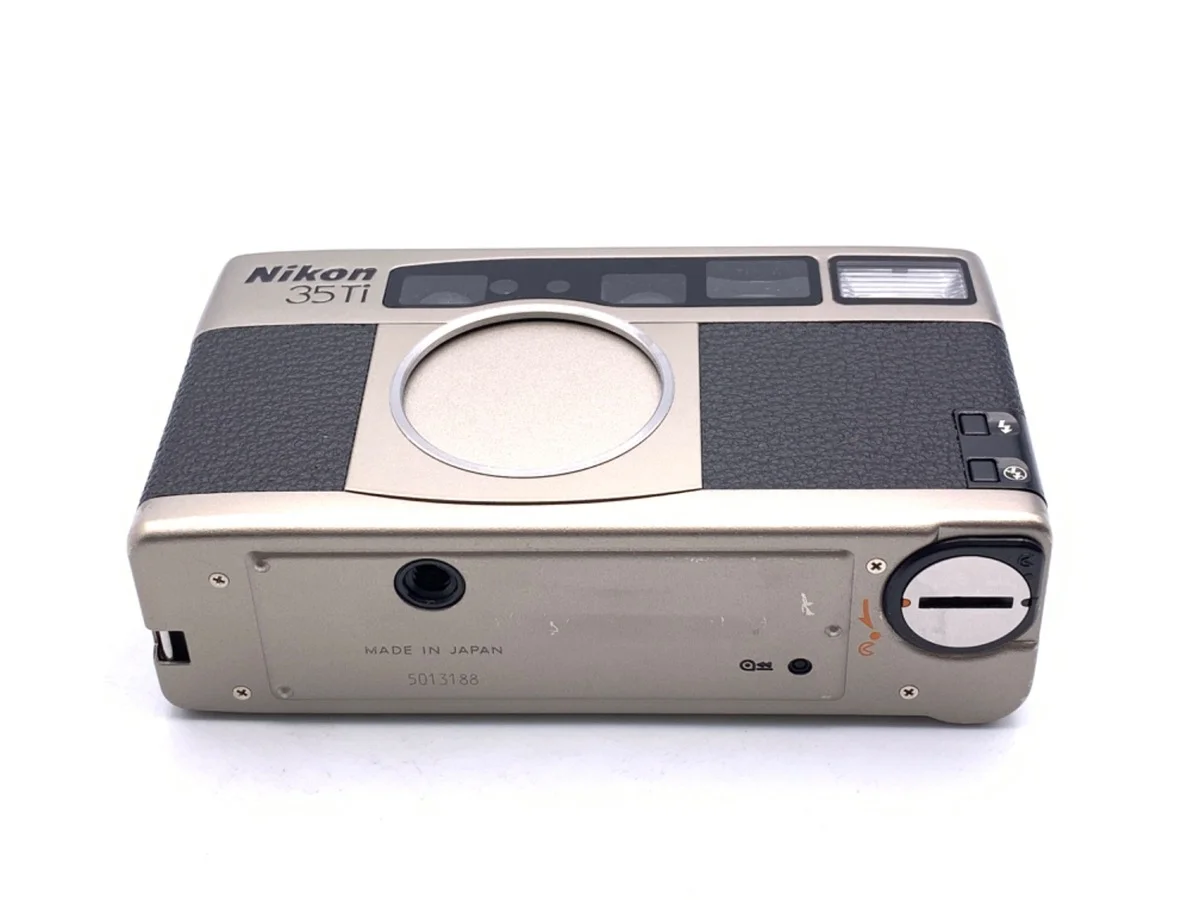 Nikon 35Ti (35/2.8) - Thumbnail 3