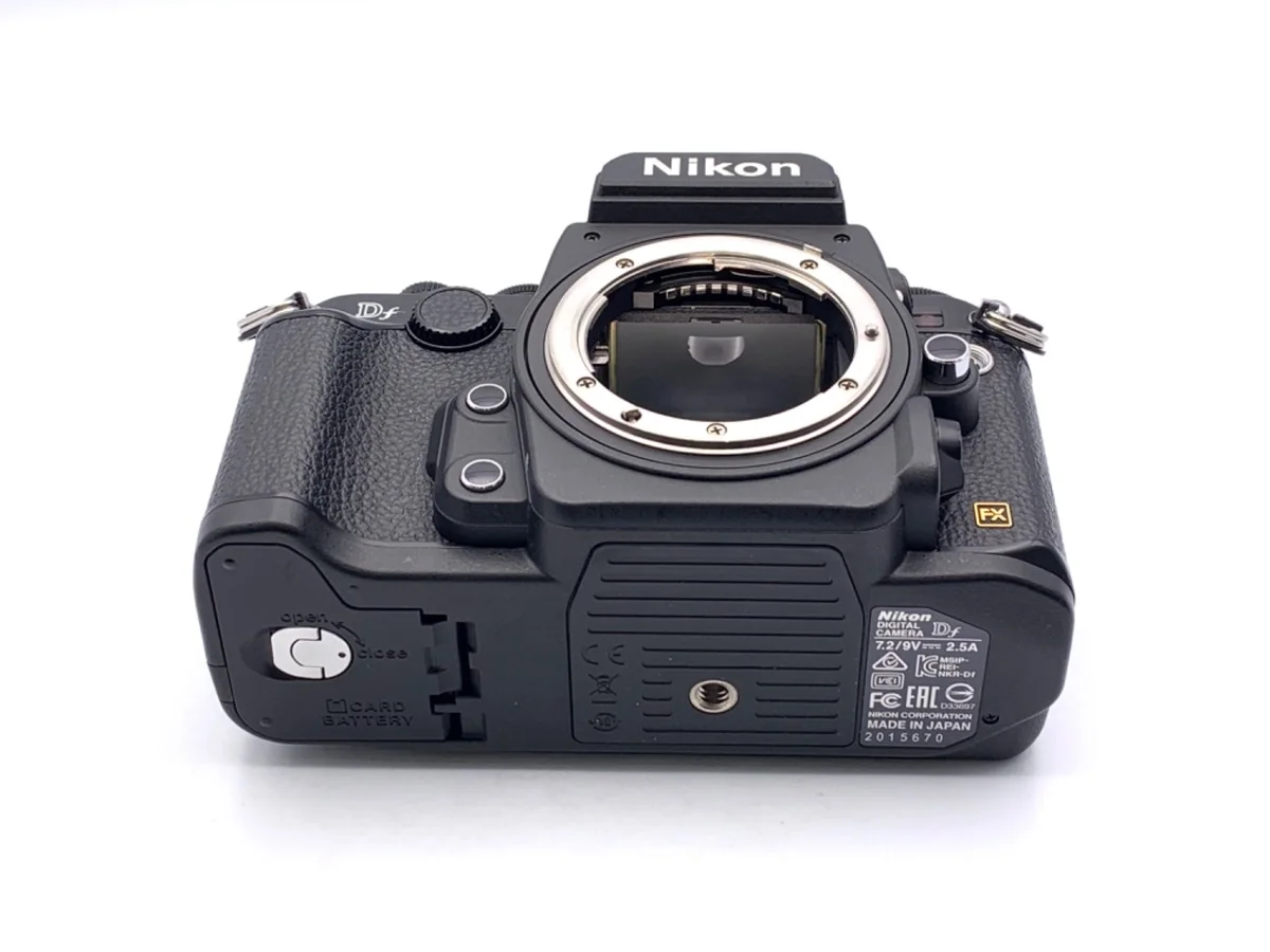 Nikon Df - Thumbnail 3