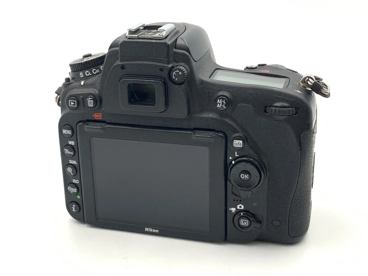 Nikon D750 - Thumbnail 2