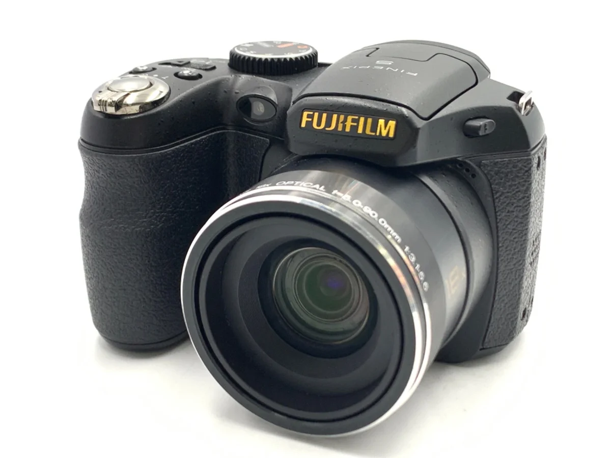 Fujifilm FinePix S2800HD