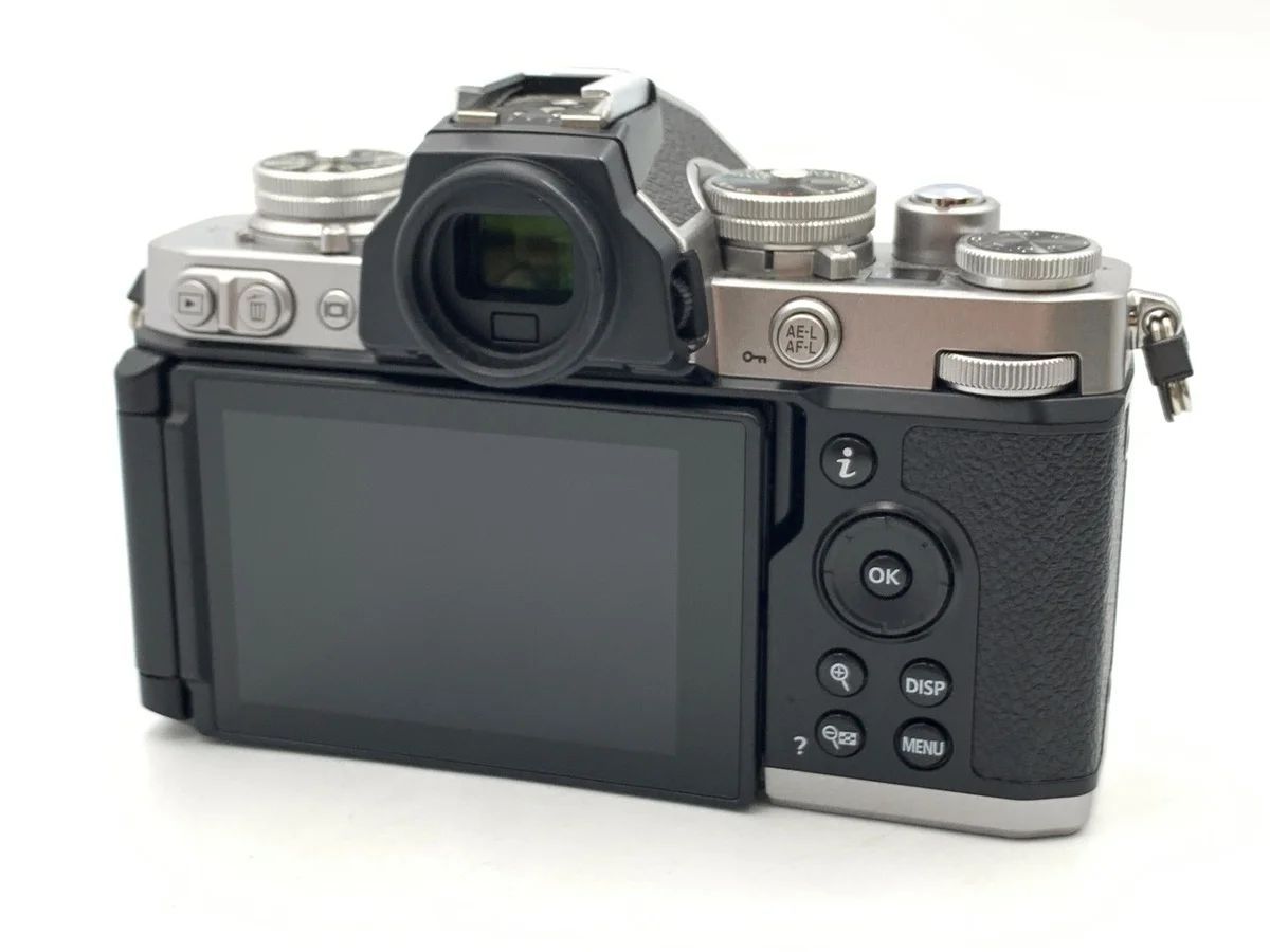 Nikon Zfc - Thumbnail 2