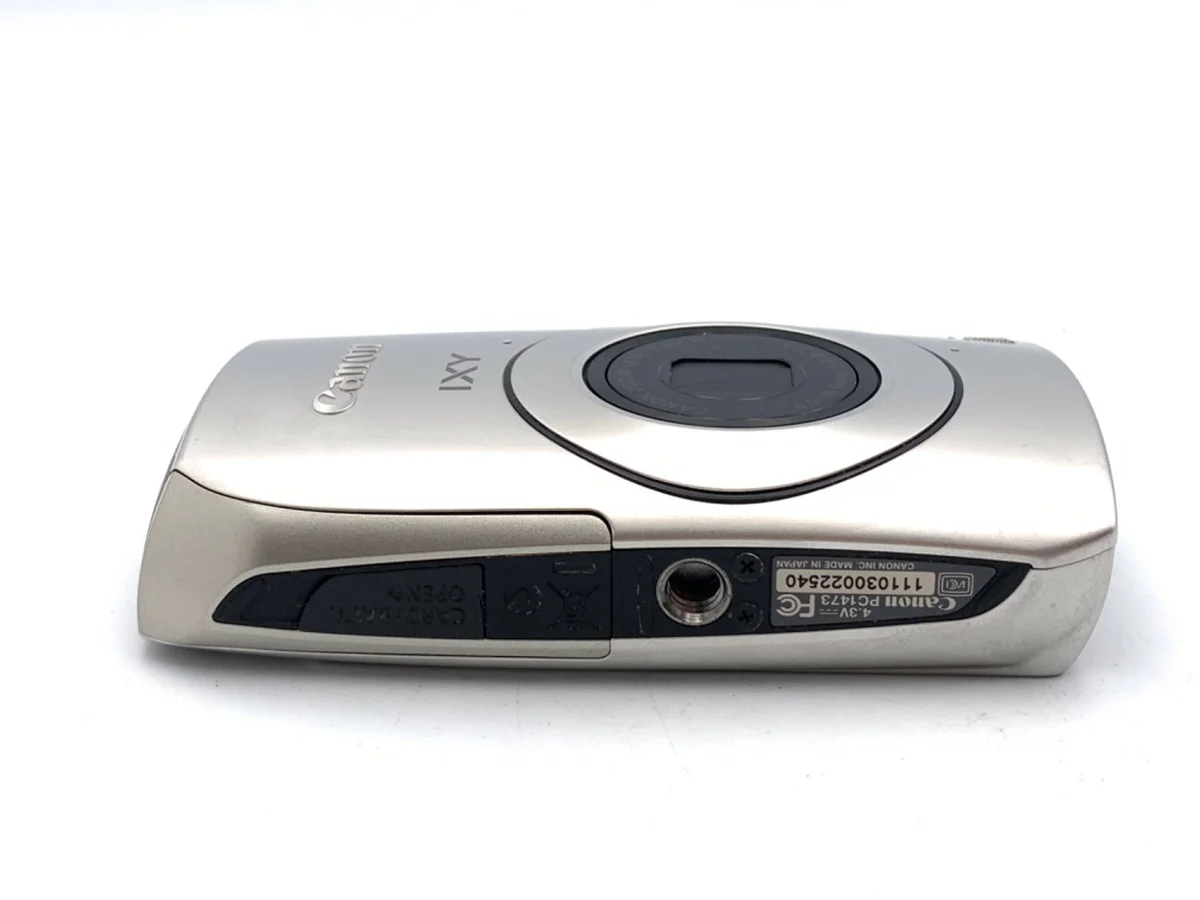 Canon IXY 30S - Thumbnail 3