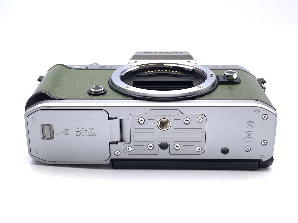 Nikon Zf - Thumbnail 3