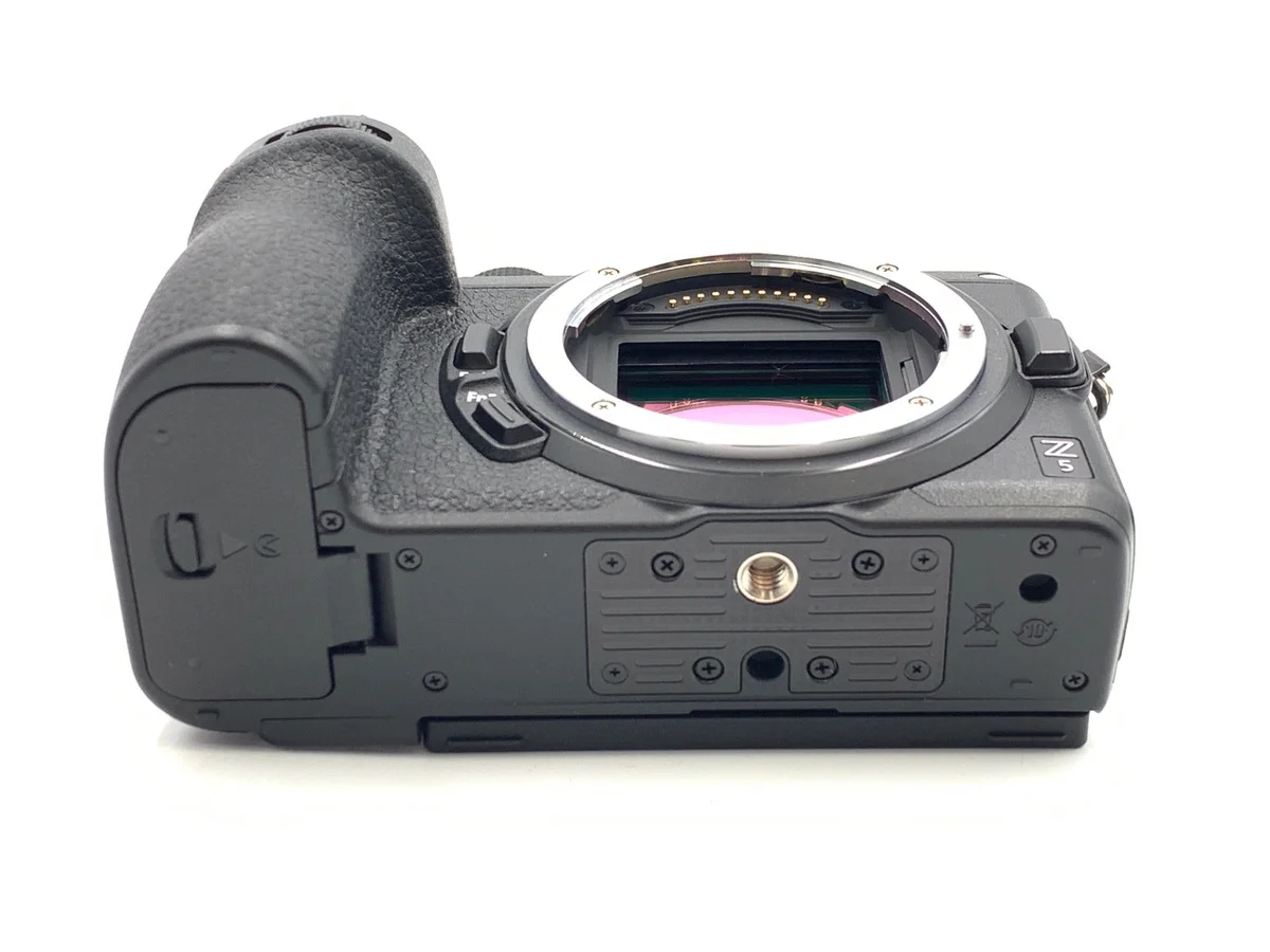 Nikon Z5 - Thumbnail 3