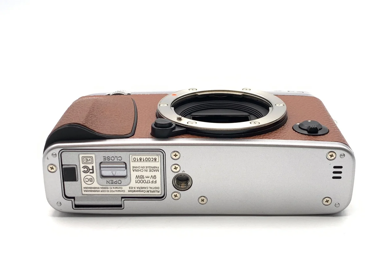 Fujifilm X-E3 - Thumbnail 3