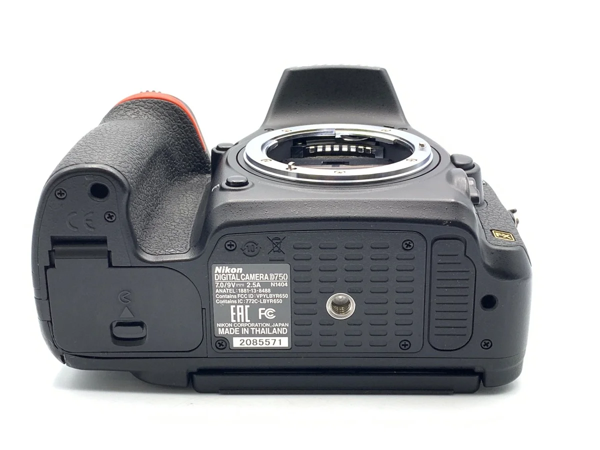 Nikon D750 - Thumbnail 3