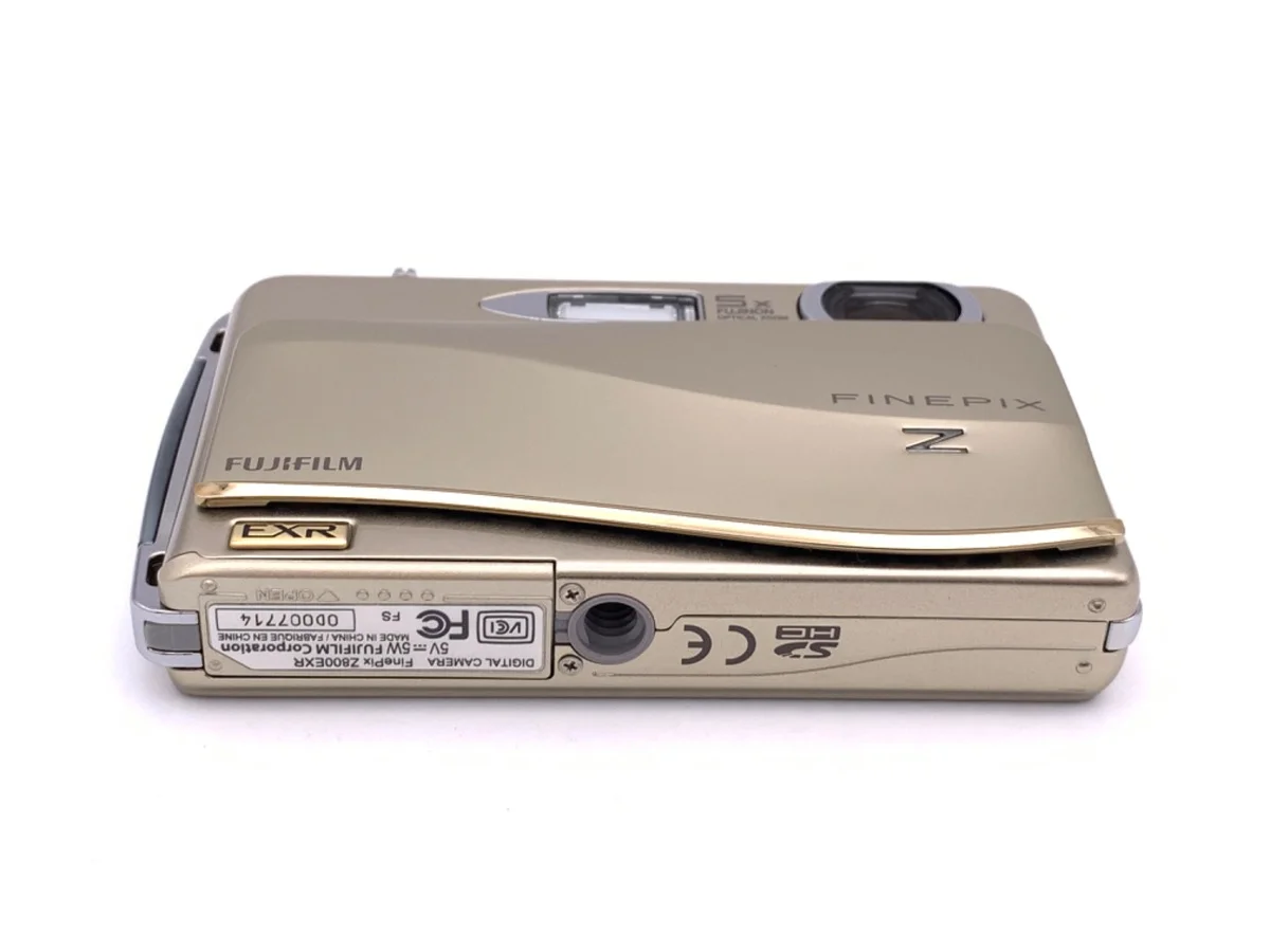 Fujifilm FinePix Z800EXR - Thumbnail 3