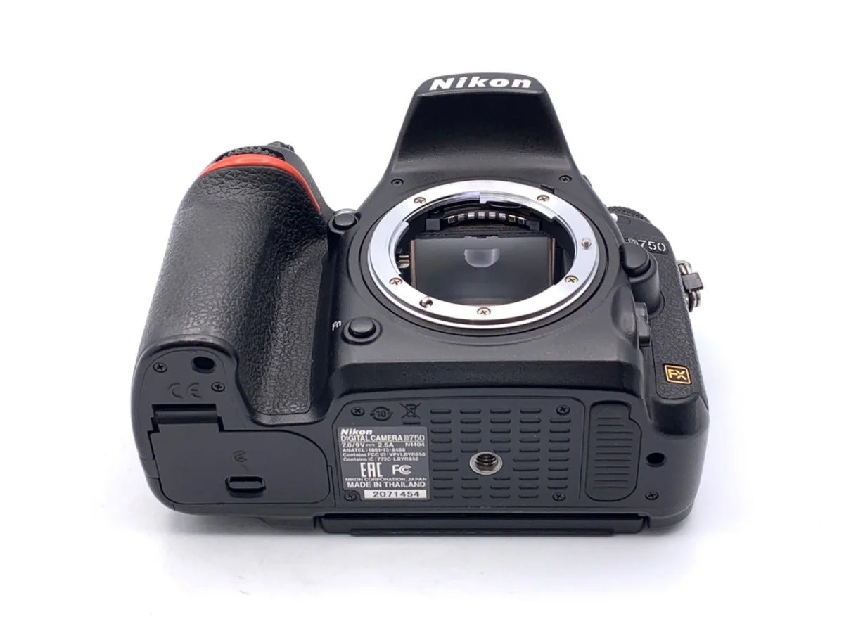Nikon D750 - Thumbnail 3
