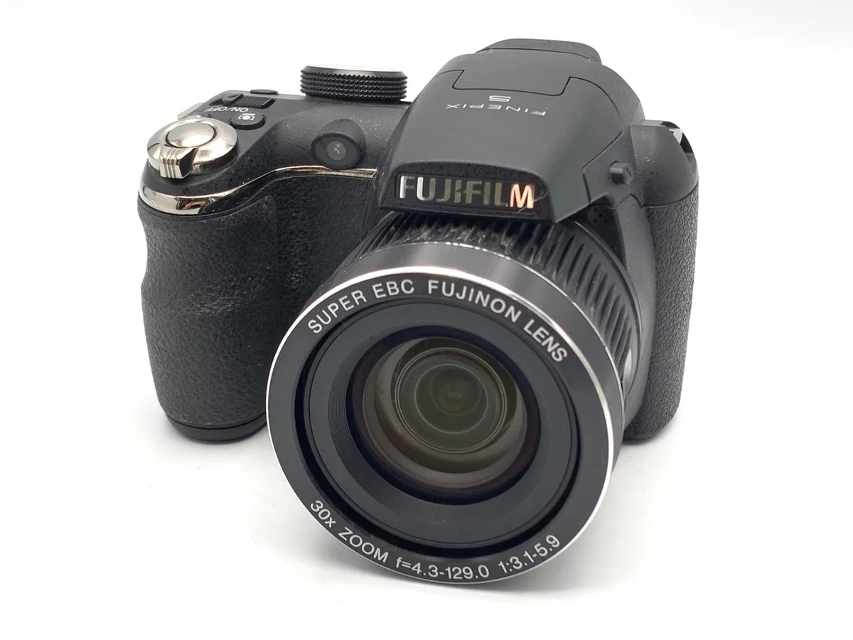 Fujifilm FinePix S4000