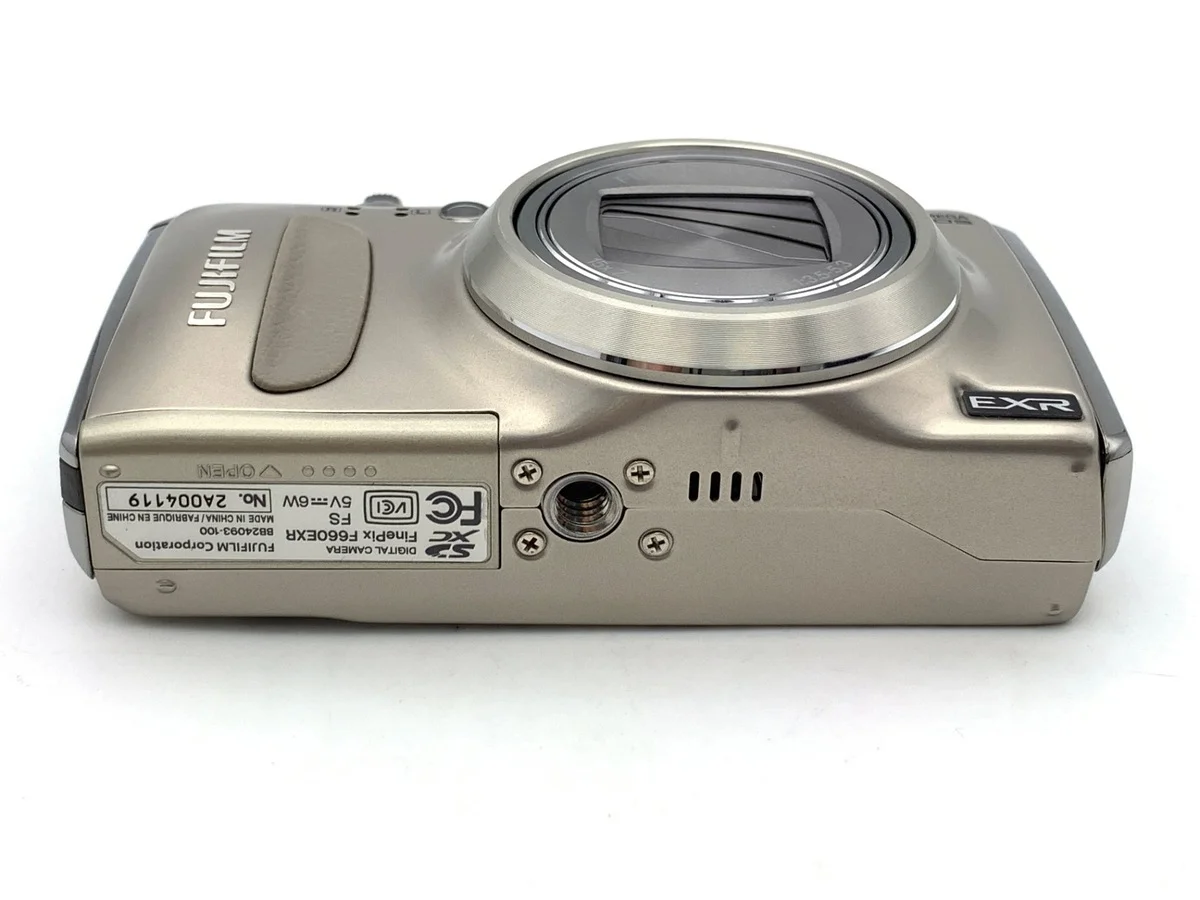 Fujifilm FinePix F660EXR - Thumbnail 3