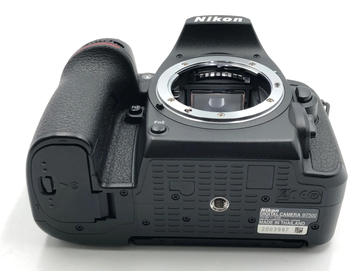 Nikon D7500 - 縮圖 3