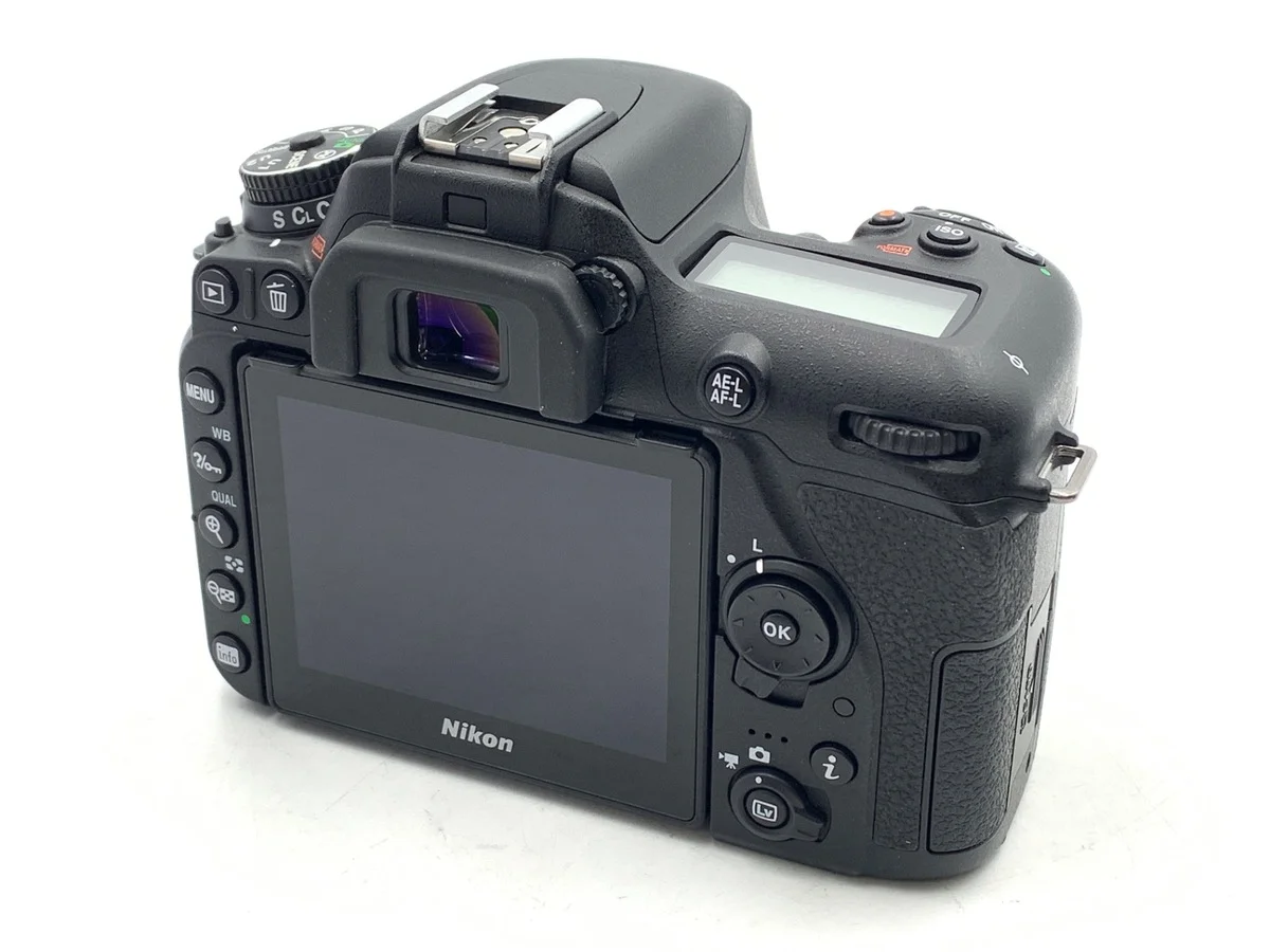 Nikon D7500 - Thumbnail 2