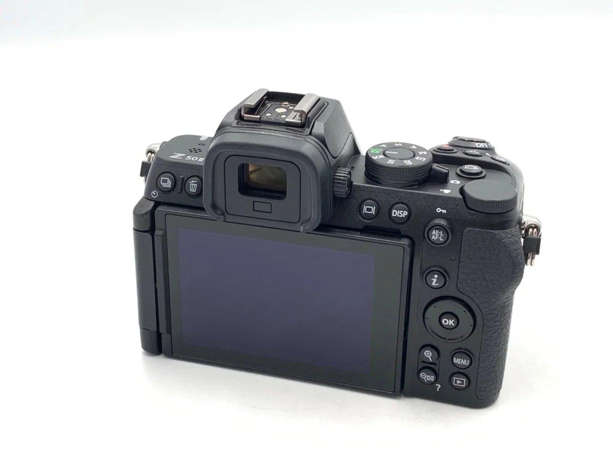 Nikon Z50II - Thumbnail 2