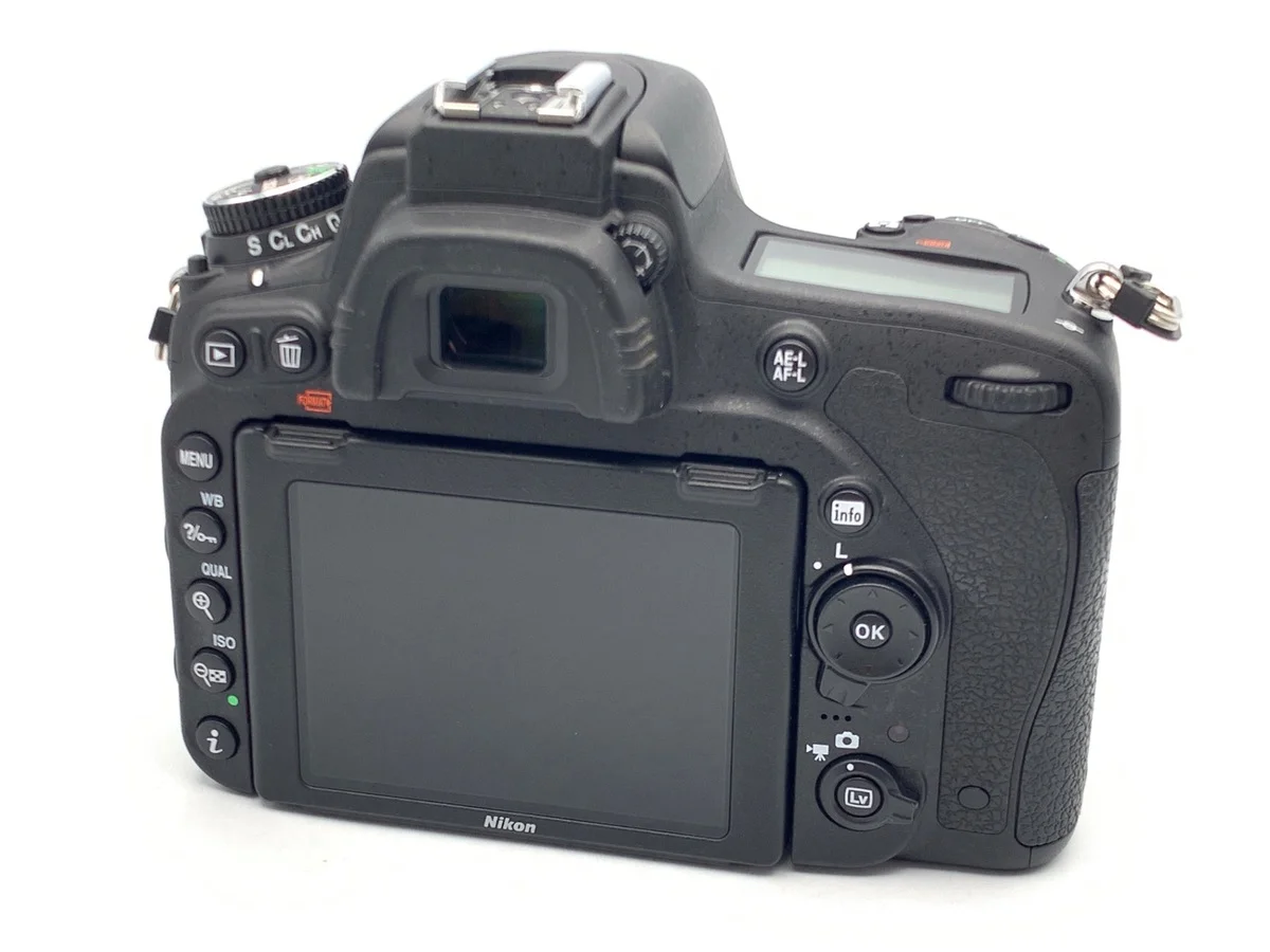 Nikon D750 - Thumbnail 2