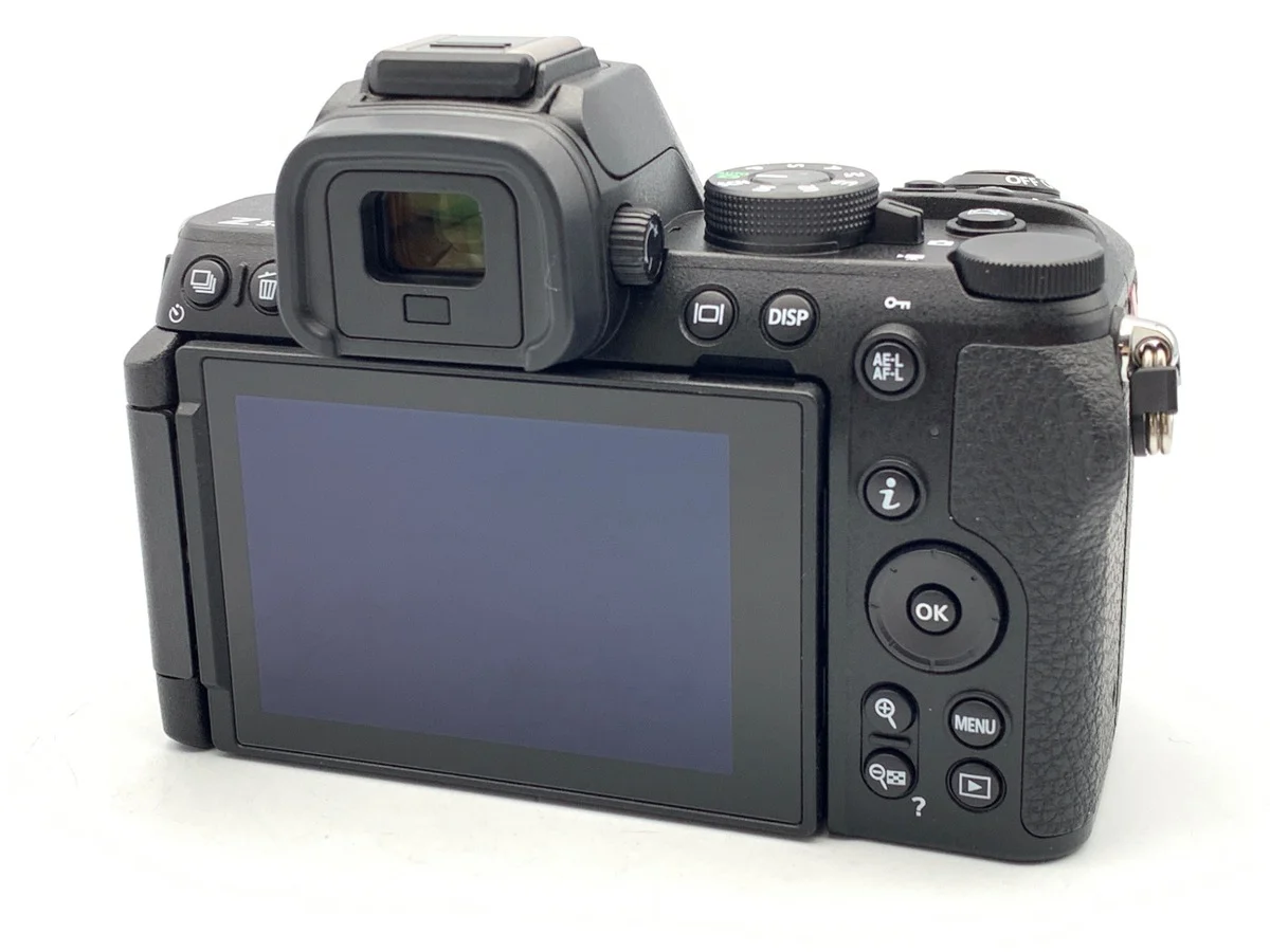 Nikon Z50II - Thumbnail 2