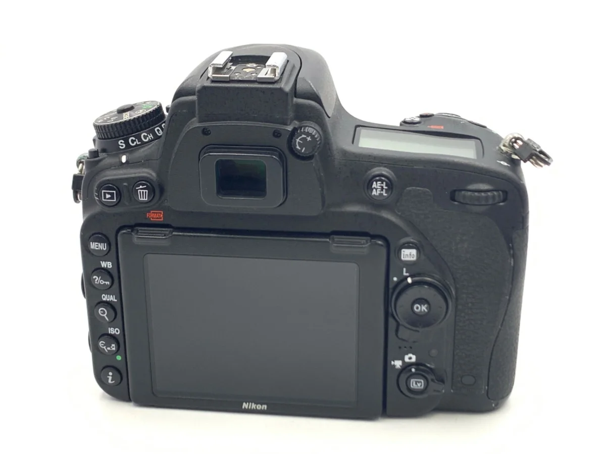 Nikon D750 - Thumbnail 2