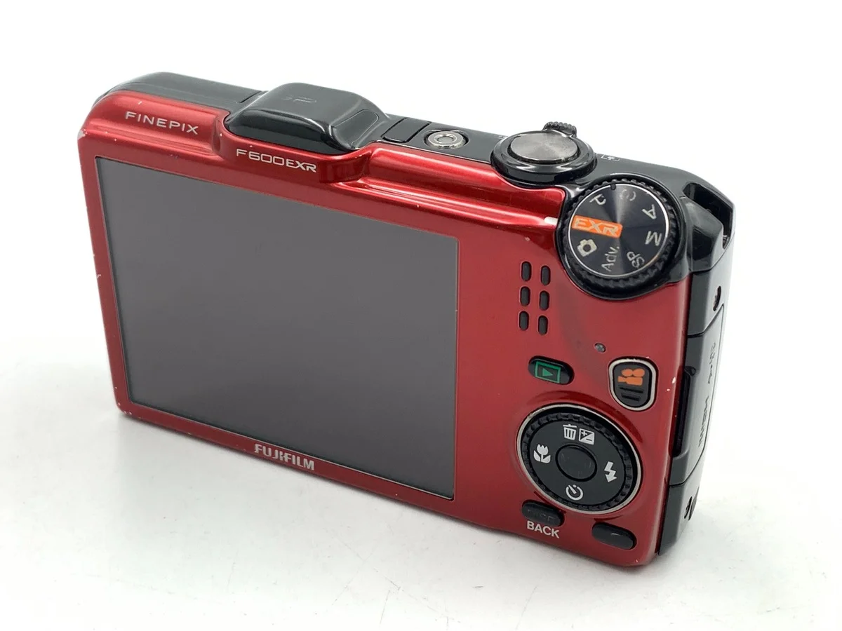 Fujifilm FinePix F600EXR - Thumbnail 2