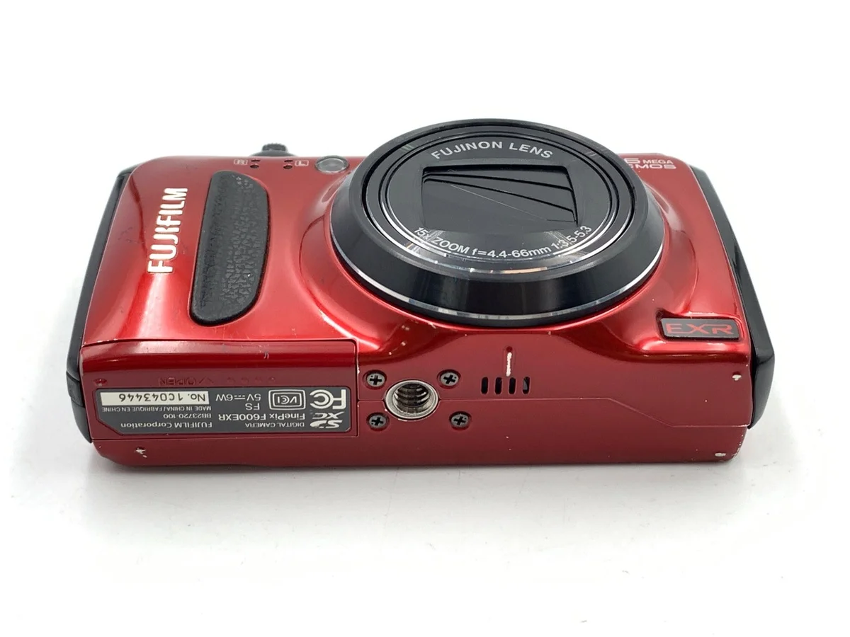 Fujifilm FinePix F600EXR - Thumbnail 3