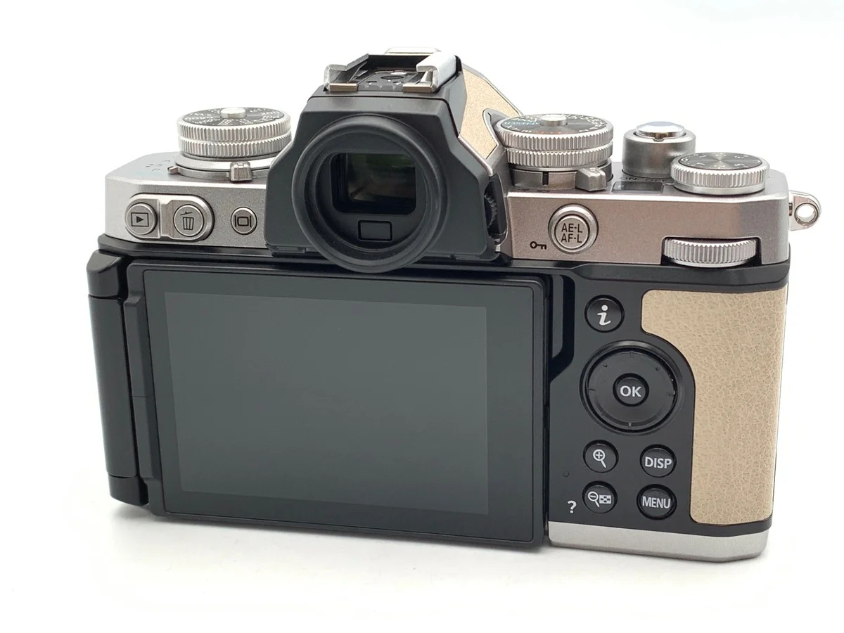 Nikon Zfc - Thumbnail 2