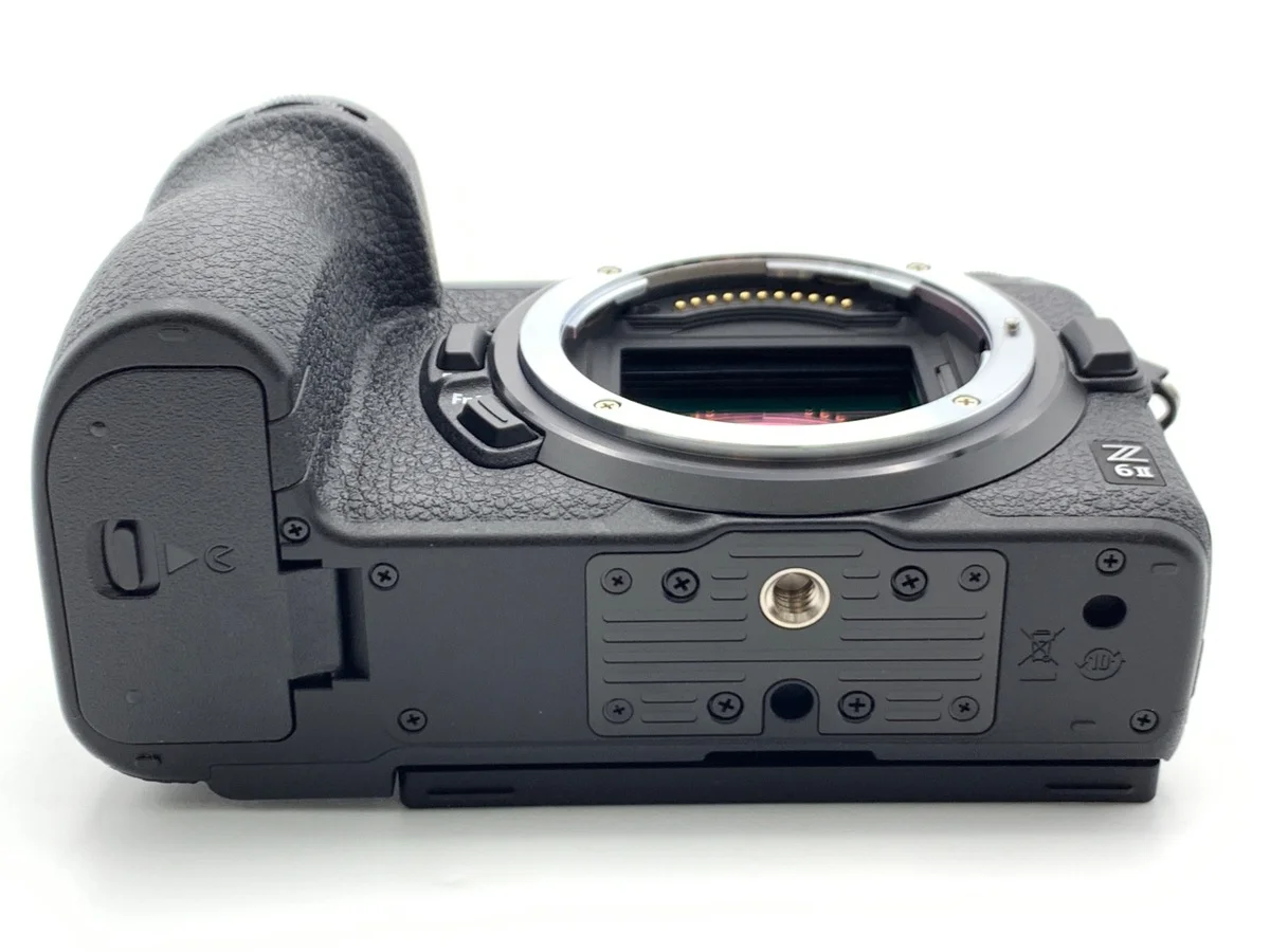 Nikon Z6II - Thumbnail 3