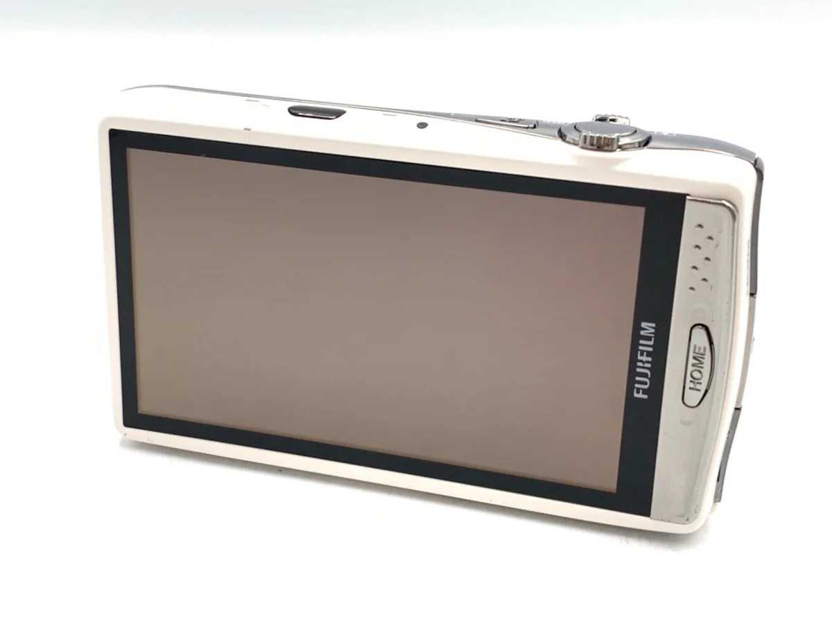 Fujifilm FinePix Z900EXR - Thumbnail 2