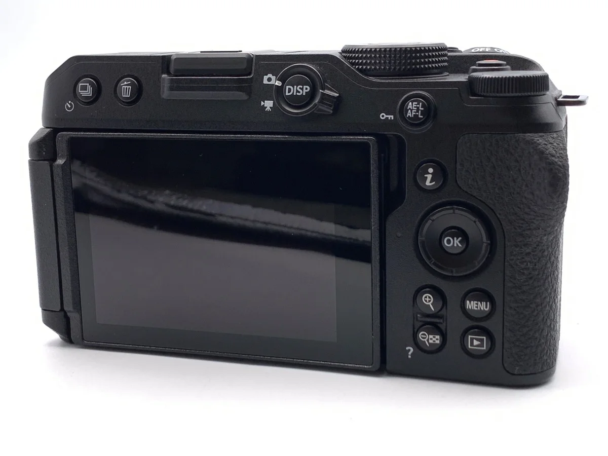 Nikon Z30 - Thumbnail 2