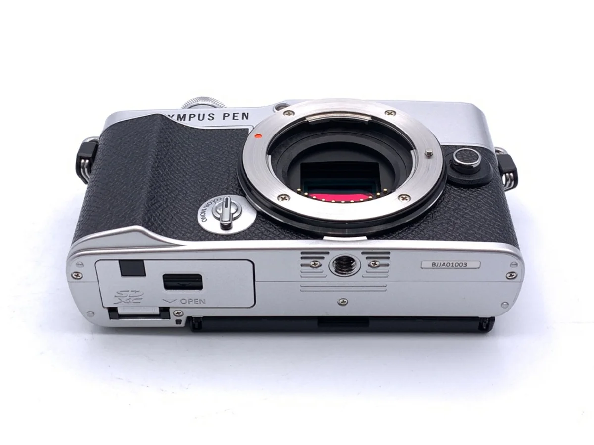 Olympus PEN E-P7 - Thumbnail 3