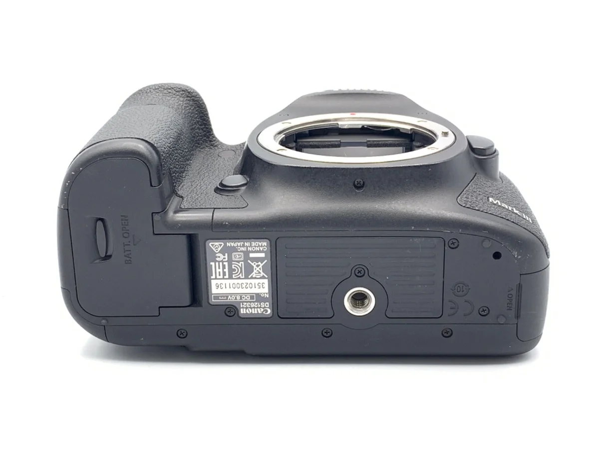 Canon EOS 5D MarkIII - Thumbnail 3