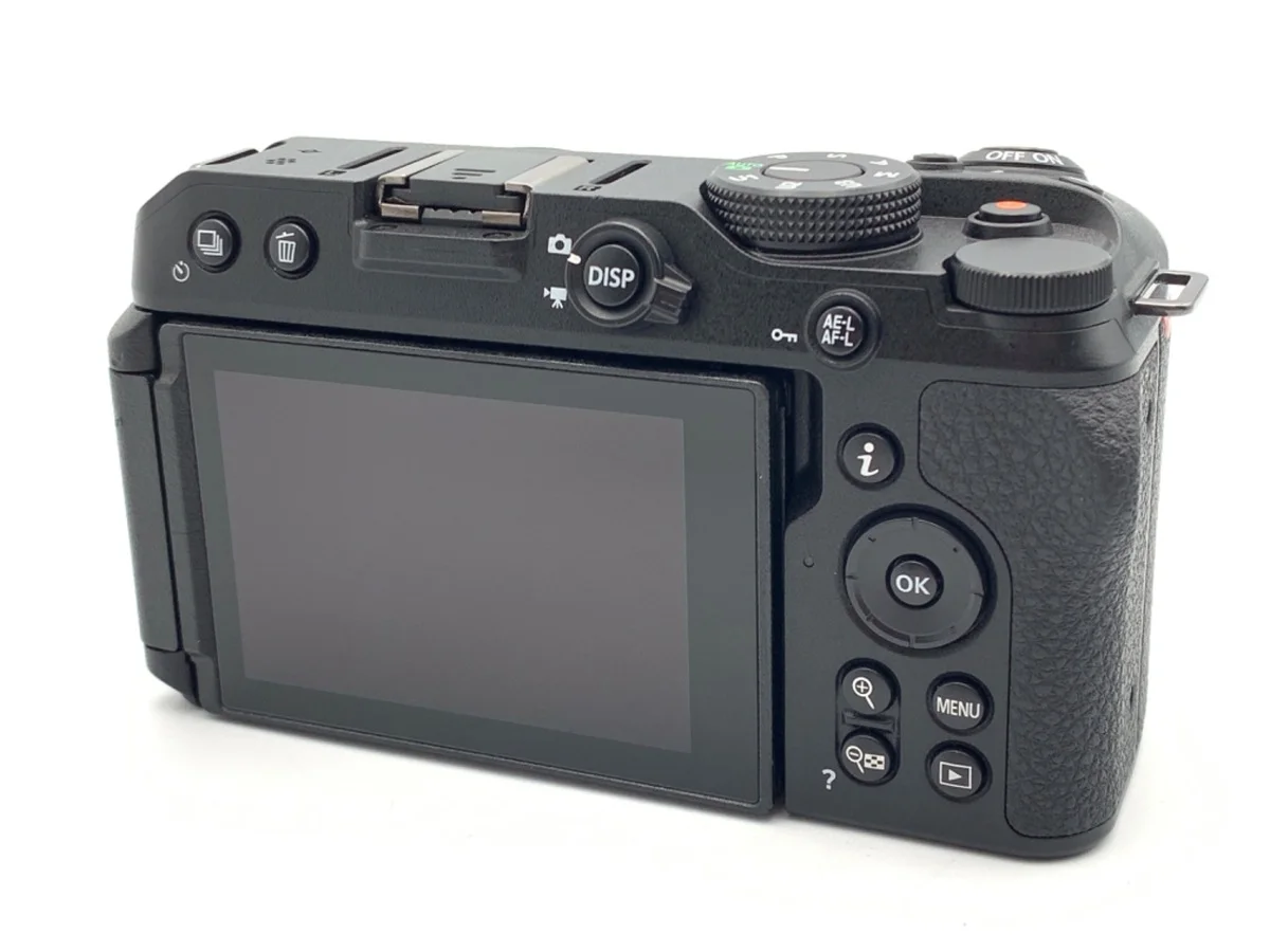 Nikon Z30 - Thumbnail 2