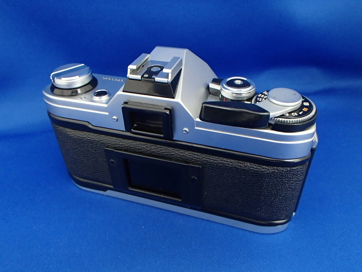 Canon AE-1 - 縮圖 2