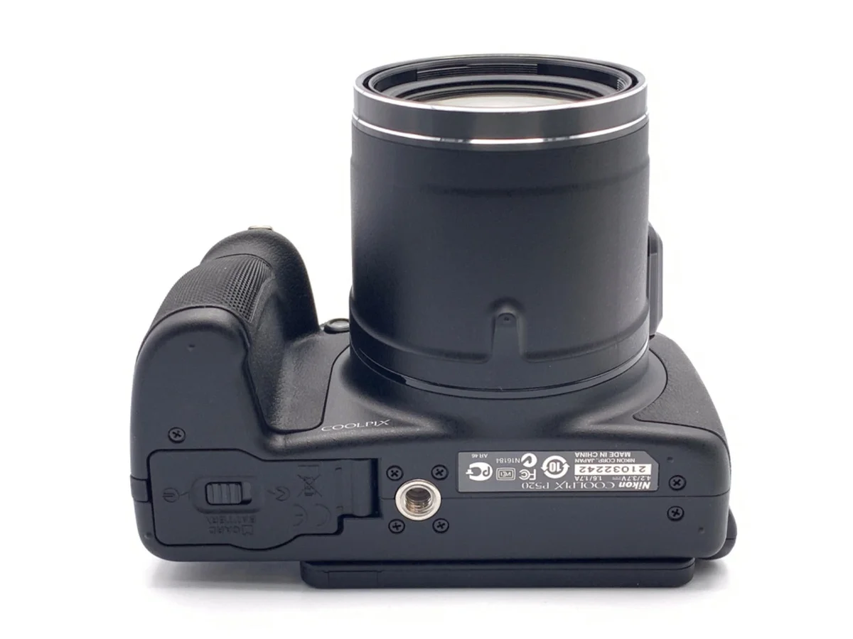 Nikon COOLPIX P520 BK - Thumbnail 3