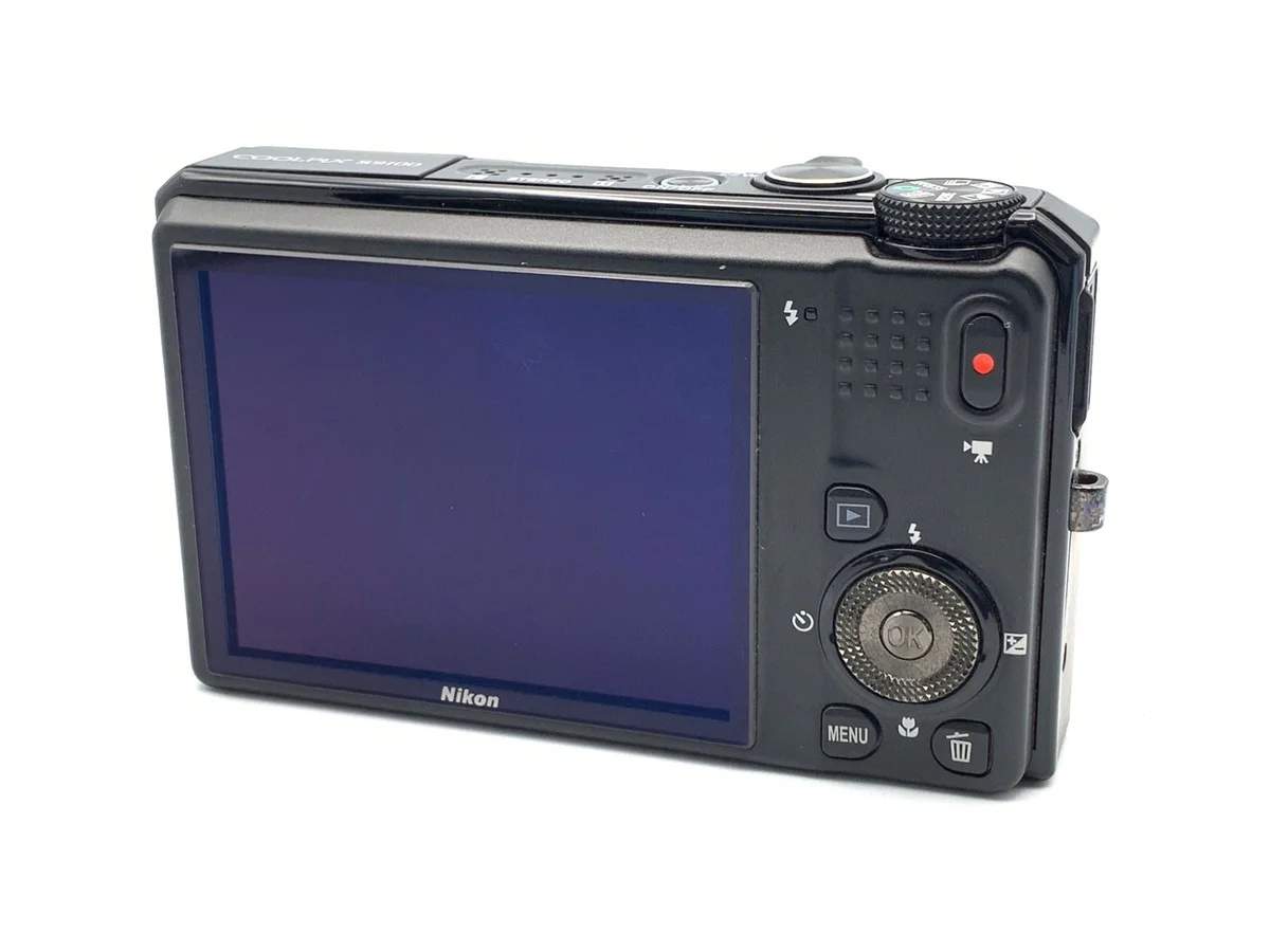 Nikon COOLPIX S9100 - Thumbnail 2