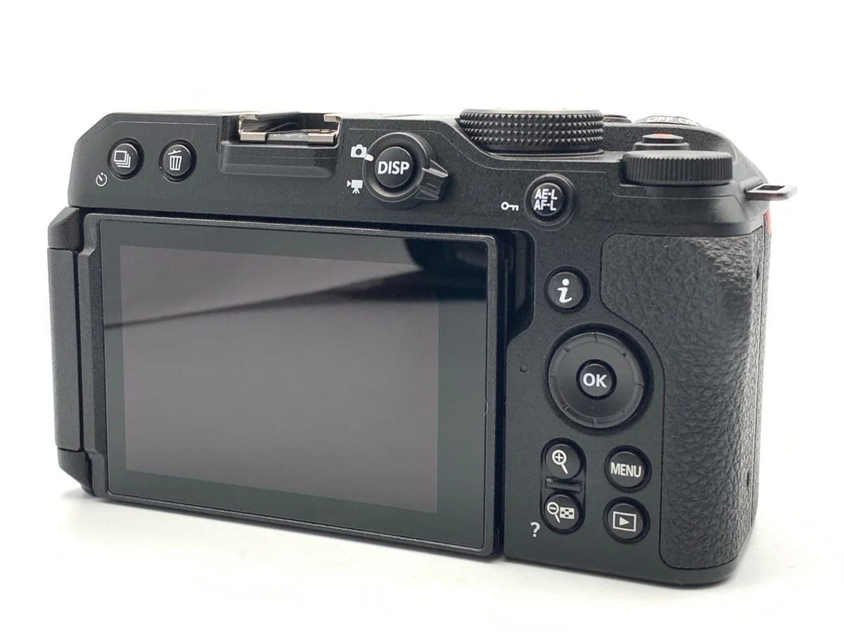 Nikon Z30 - Thumbnail 2