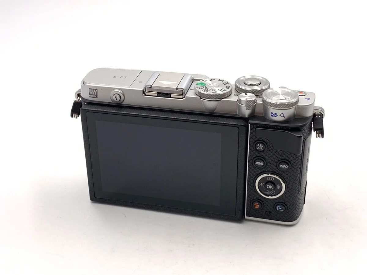 Olympus PEN E-P7 - Thumbnail 2