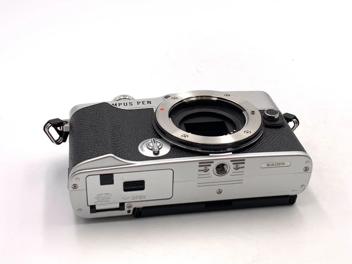 Olympus PEN E-P7 - Thumbnail 3