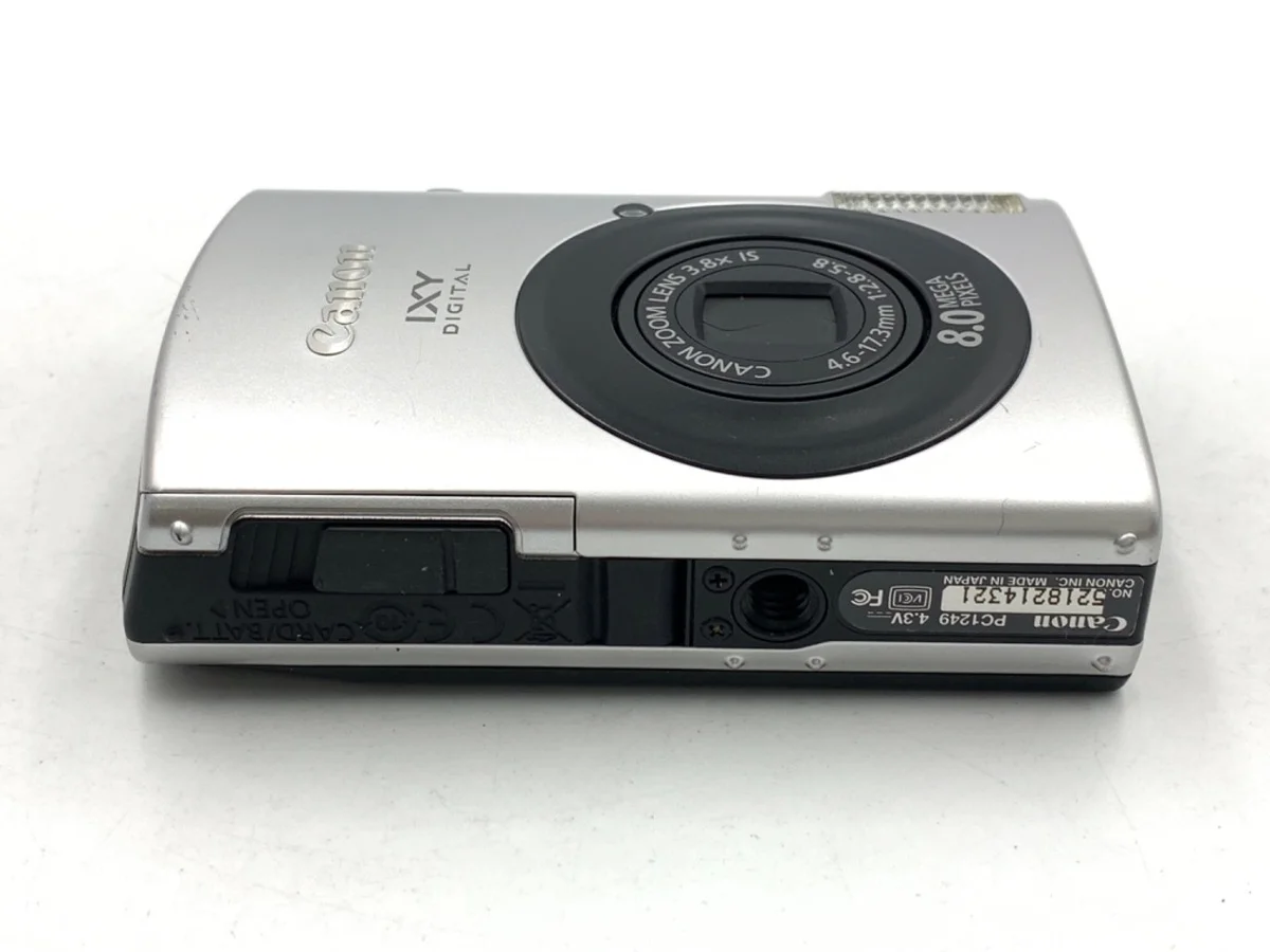 Canon IXY DIGITAL 910IS - Thumbnail 3