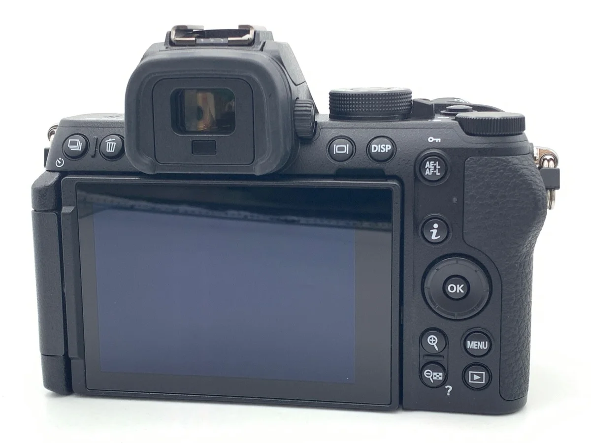 Nikon Z50II - Thumbnail 2