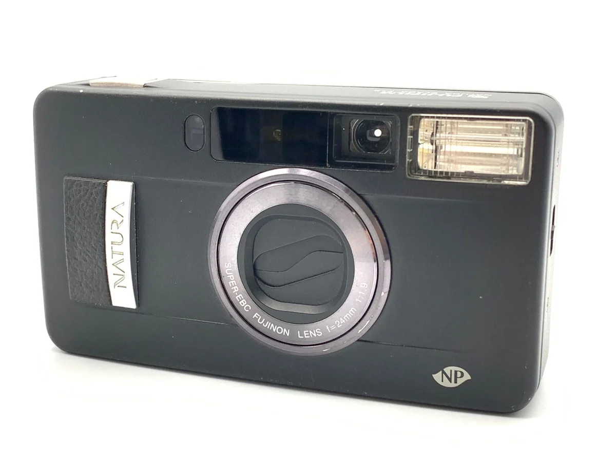 Fujifilm NATURA BLACK F1.9