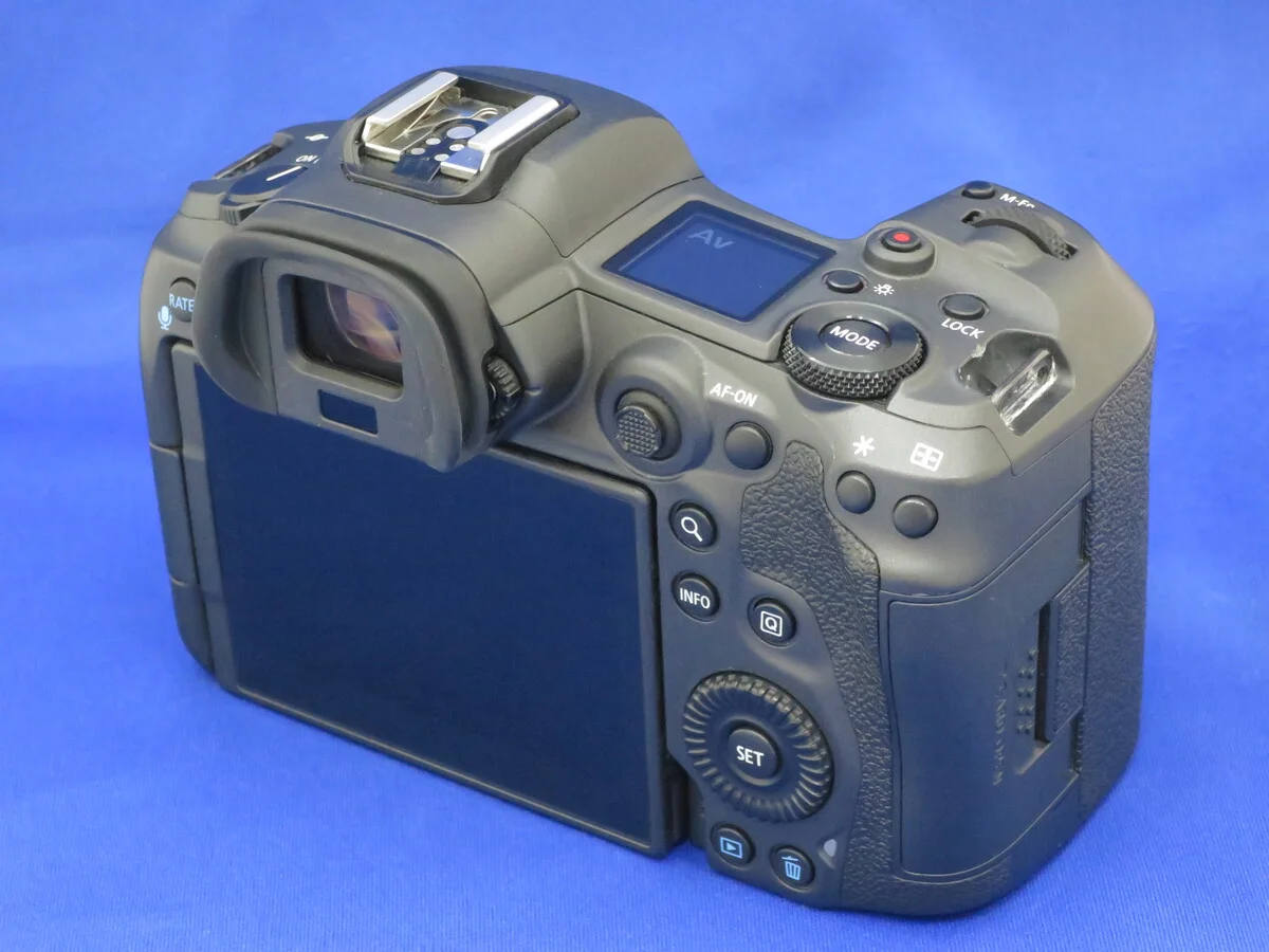 Canon EOS R5 - Thumbnail 2