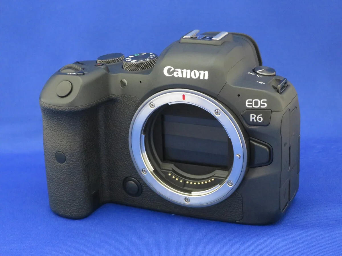 Canon EOS R6