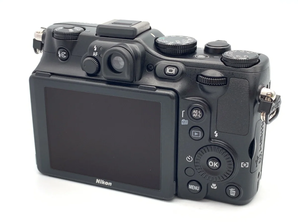 Nikon COOLPIX P7100 - Thumbnail 2